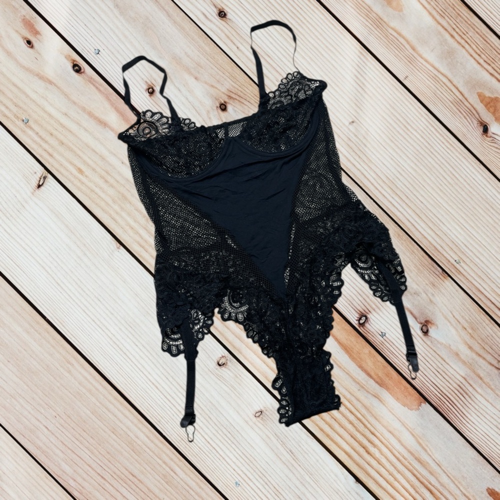 Escante Collection L black mesh & lace lingerie bodysuit